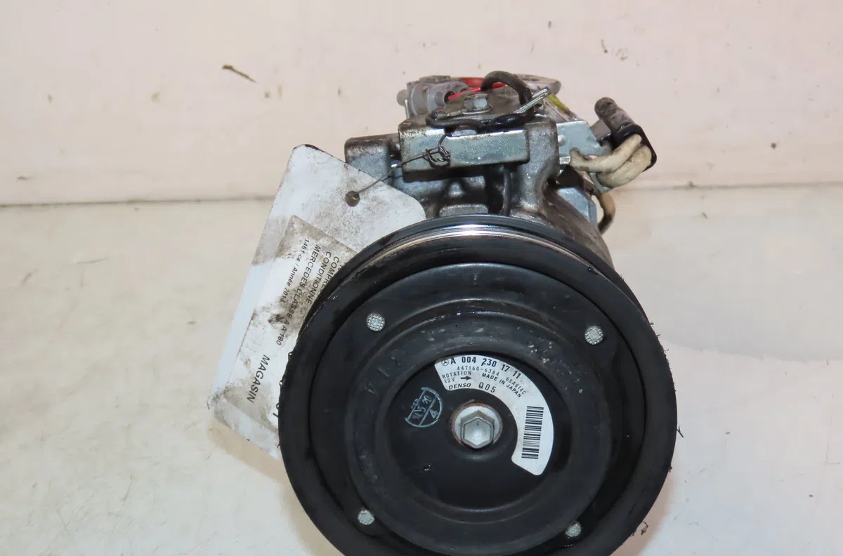 Compresseur air conditionne MERCEDES CLASSE A 2014 occasion — photo 2