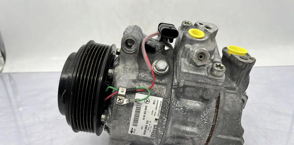 Compresseur air conditionne MERCEDES CLASSE C 205 PHASE 1 occasion — photo 2