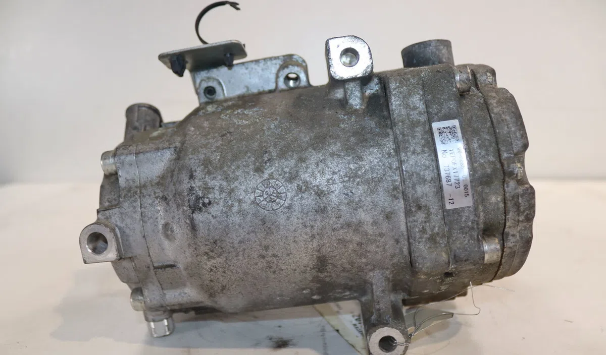 Compresseur air conditionne Nissan LEAF (ZE0) Electric (2010) occasion — photo 4