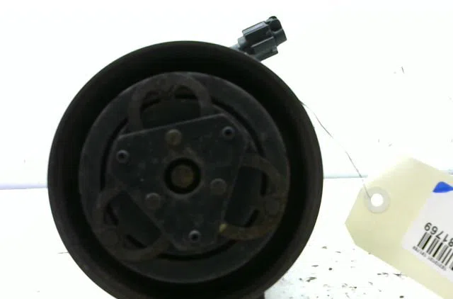 Compresseur air conditionne Nissan MICRA III (K12) 1.2 16v (2003-2010) occasion — photo 2