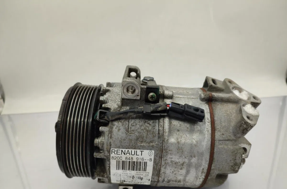 Compresseur air conditionne NISSAN NV400 occasion — photo 2