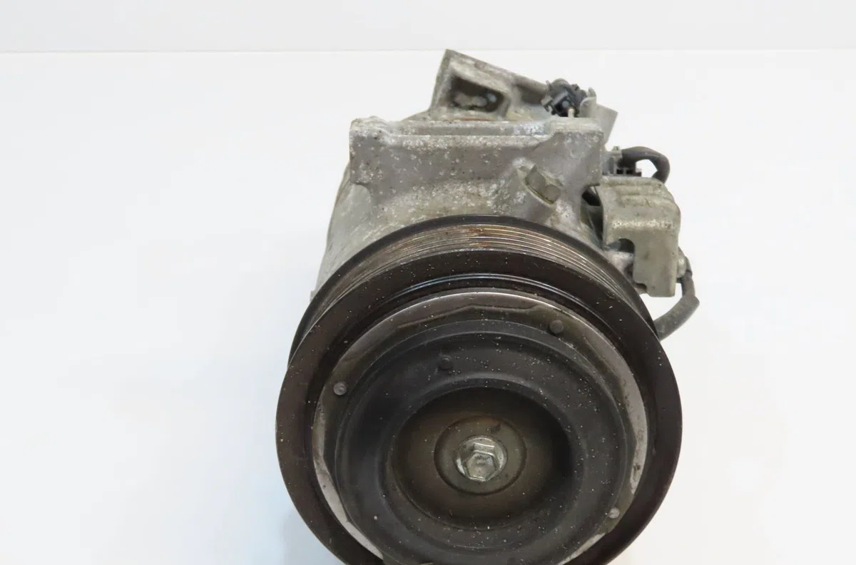 Compresseur air conditionne Nissan QASHQAI II SUV (J11, J11_) 1.6 dci (2013) occasion — photo 2