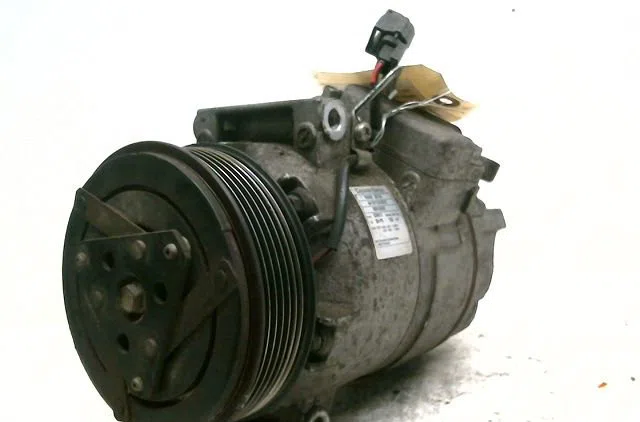 Compresseur air conditionne NISSAN QASHQAI occasion — photo 2