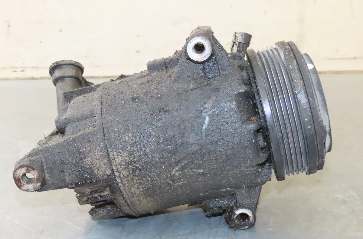 Compresseur air conditionne Opel ASTRA H TwinTop (A04) 1.8 (l67) (2005-2010) occasion — photo 2