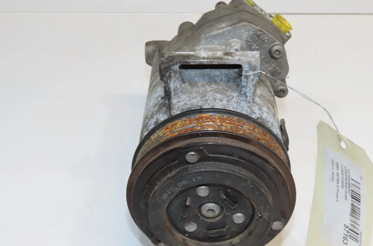 Compresseur air conditionne Opel ASTRA J GTC 2.0 cdti (08) (2011-2015) occasion