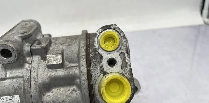 Compresseur air conditionne OPEL CORSA D PHASE 2 occasion — photo 2