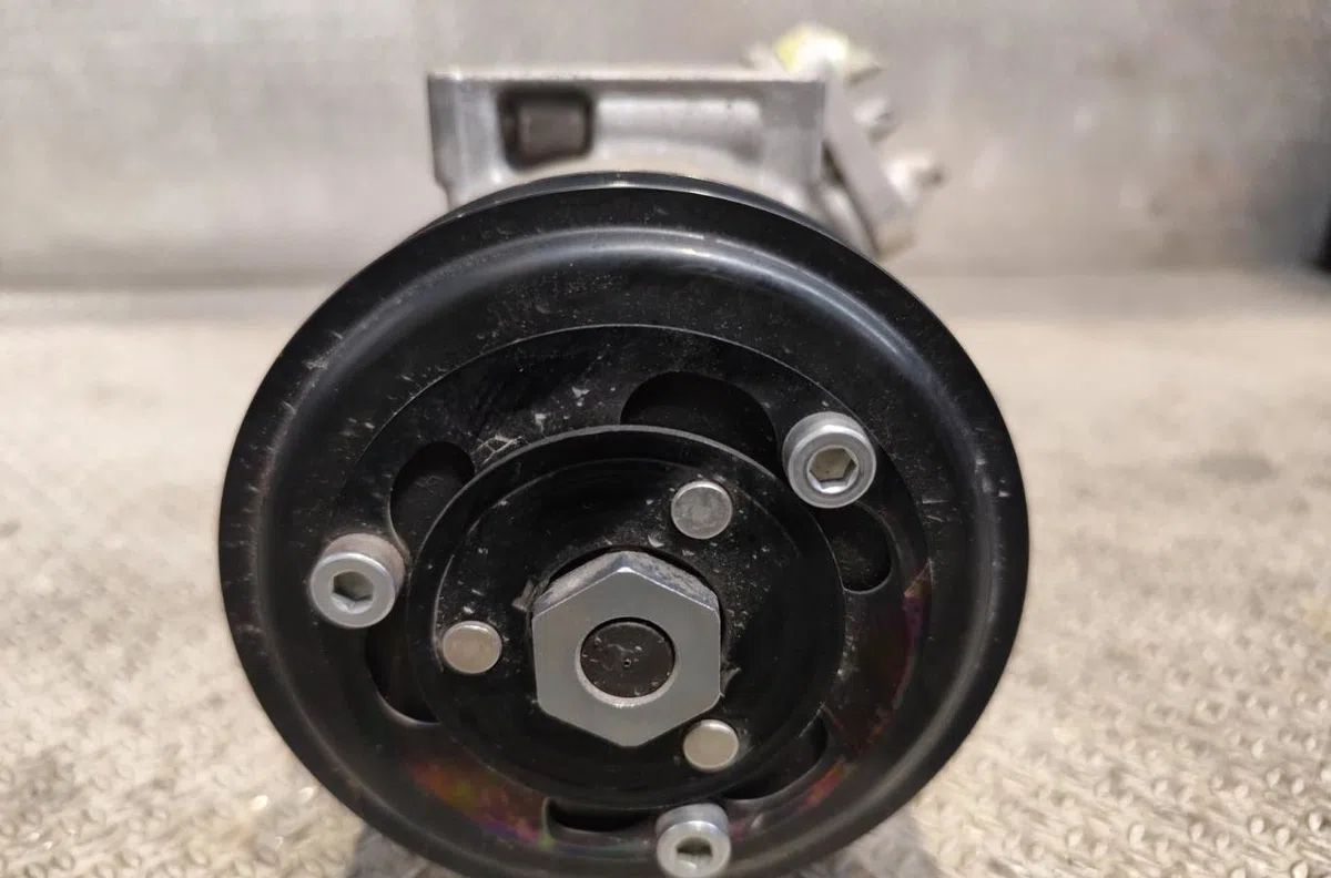 Compresseur air conditionne OPEL CORSA E  CORSA E occasion — photo 2