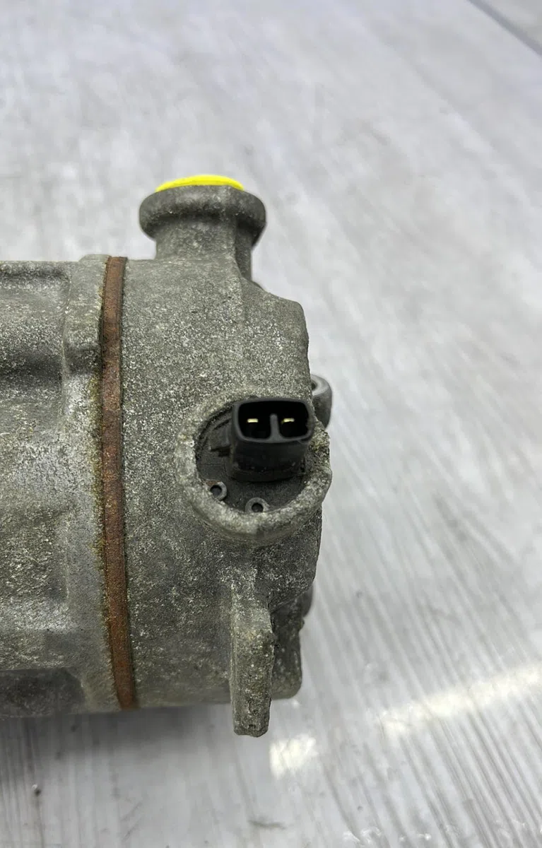 Compresseur air conditionne OPEL CORSA E occasion — photo 2
