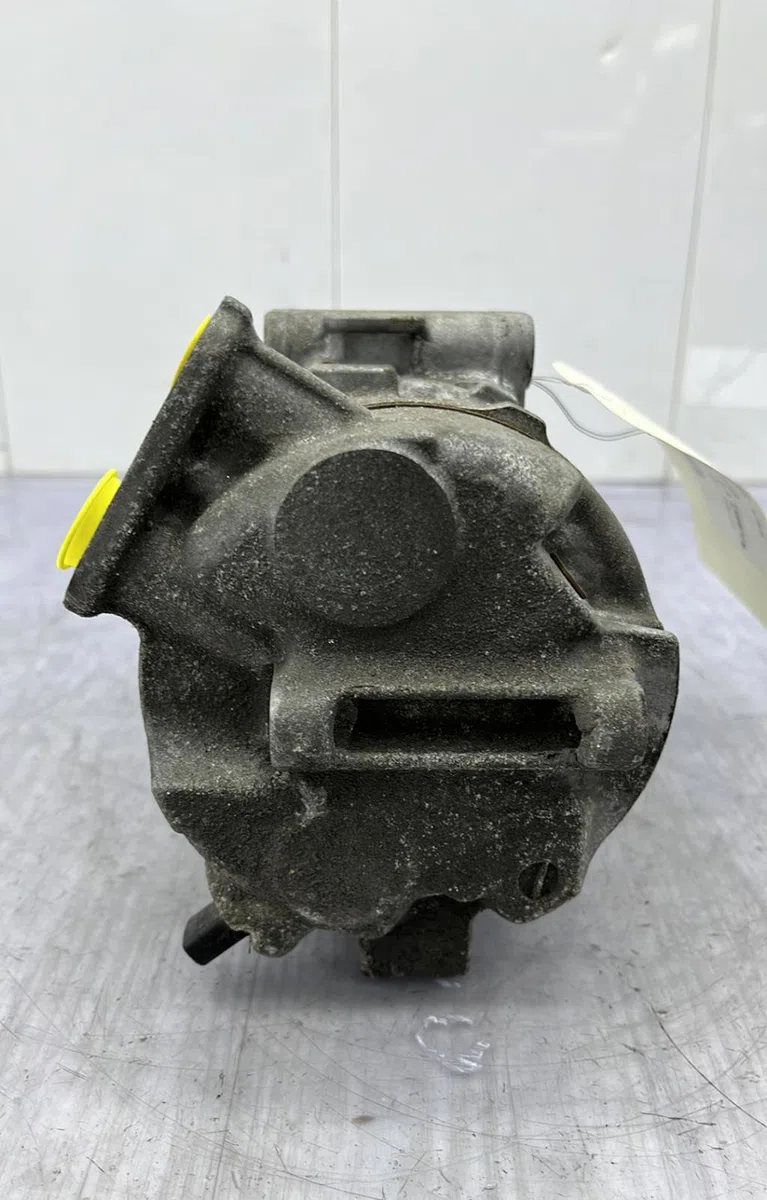 Compresseur air conditionne OPEL CORSA E occasion — photo 3