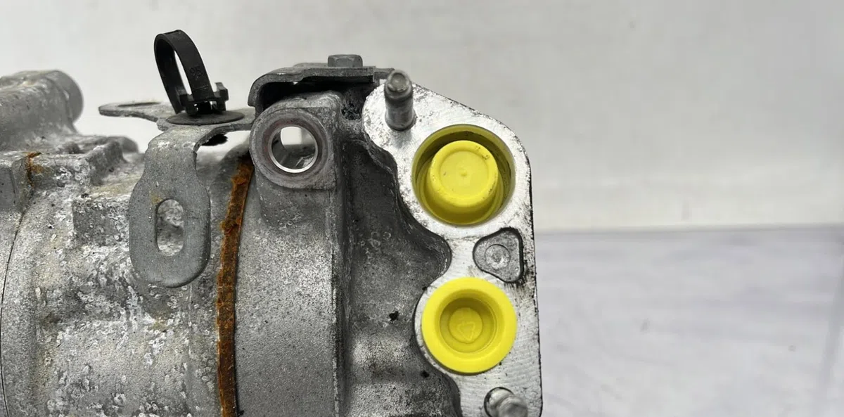 Compresseur air conditionne OPEL CORSA F PHASE 1 occasion — photo 3