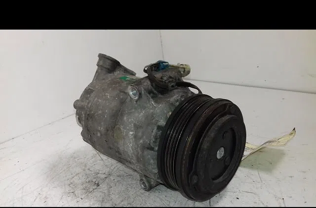 Compresseur air conditionne Opel MERIVA A Monospace (X03) 1.6 16v (e75) (2003-2006) occasion — photo 2