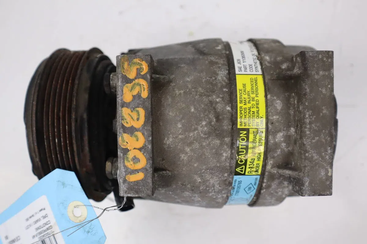 Compresseur air conditionne Opel VIVARO A Fourgon (X83) 1.9 dti (f7) (2001-2014) occasion — photo 2