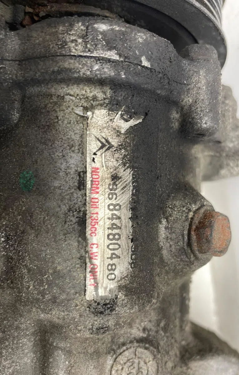 Compresseur air conditionne Peugeot 1007 (KM_) 1.4 (2005) occasion — photo 2