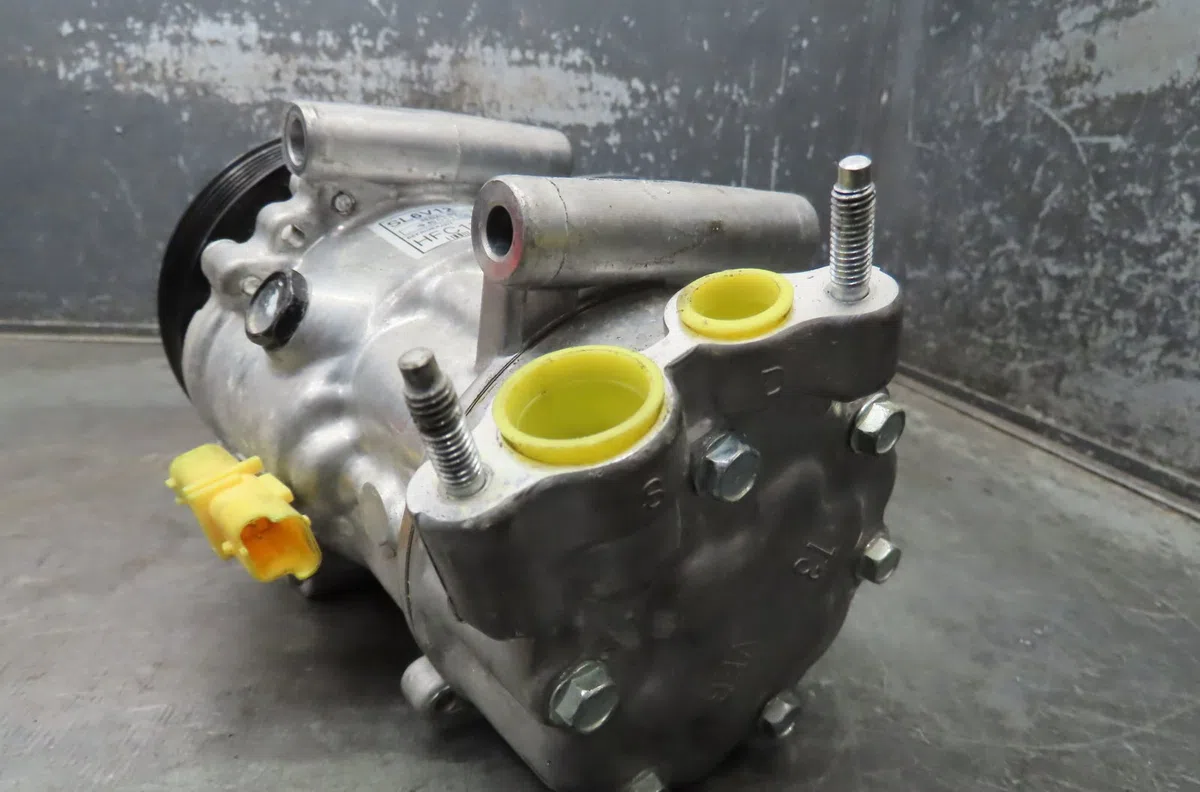 Compresseur air conditionne PEUGEOT 206+ 2012 occasion — photo 2