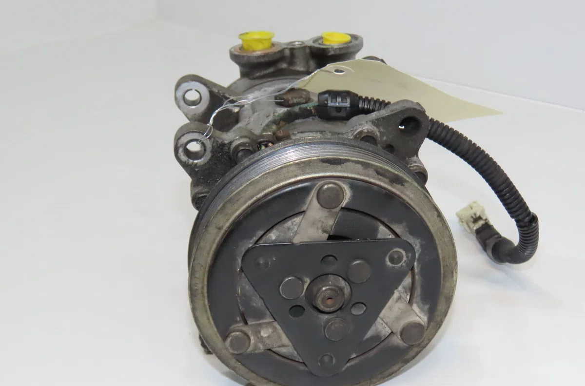Compresseur air conditionne Peugeot 206 (2L_, 2M_) 1.4 i (2lkfwa, 2mkfwa) (2009-2013) 3 portes occasion — photo 2