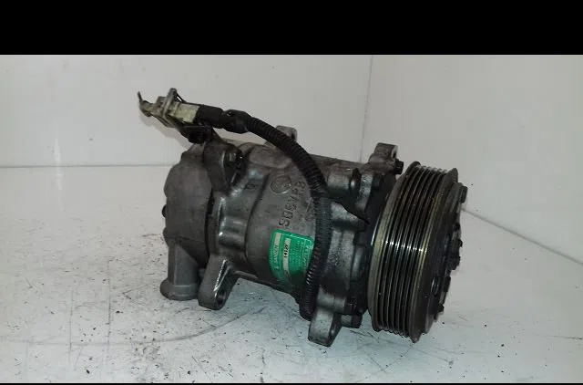 Compresseur air conditionne Peugeot 206 3-5 portes (2A-C) 1.6 i (1998-2000) occasion — photo 2