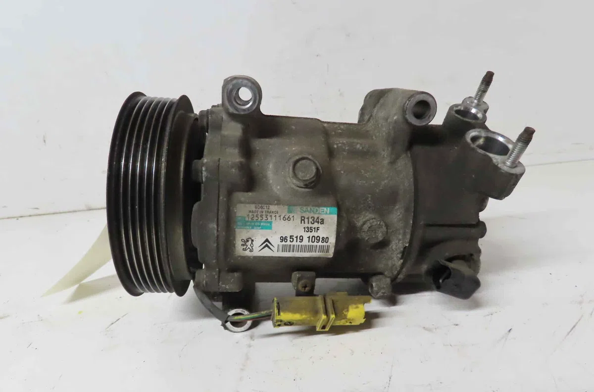 Compresseur air conditionne PEUGEOT 207 occasion — photo 2