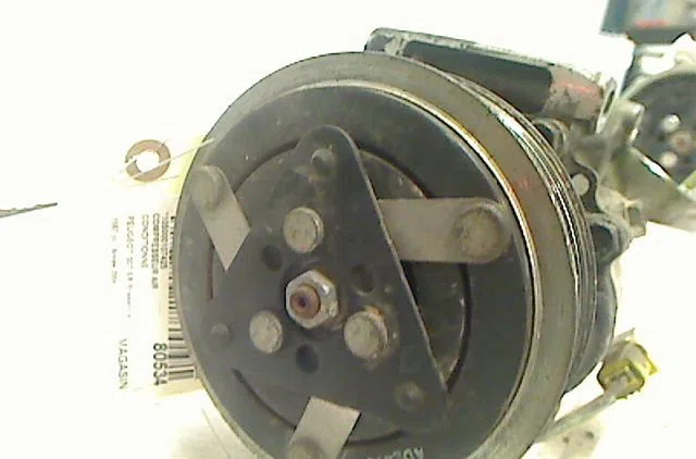 Compresseur air conditionne PEUGEOT 307 occasion — photo 2