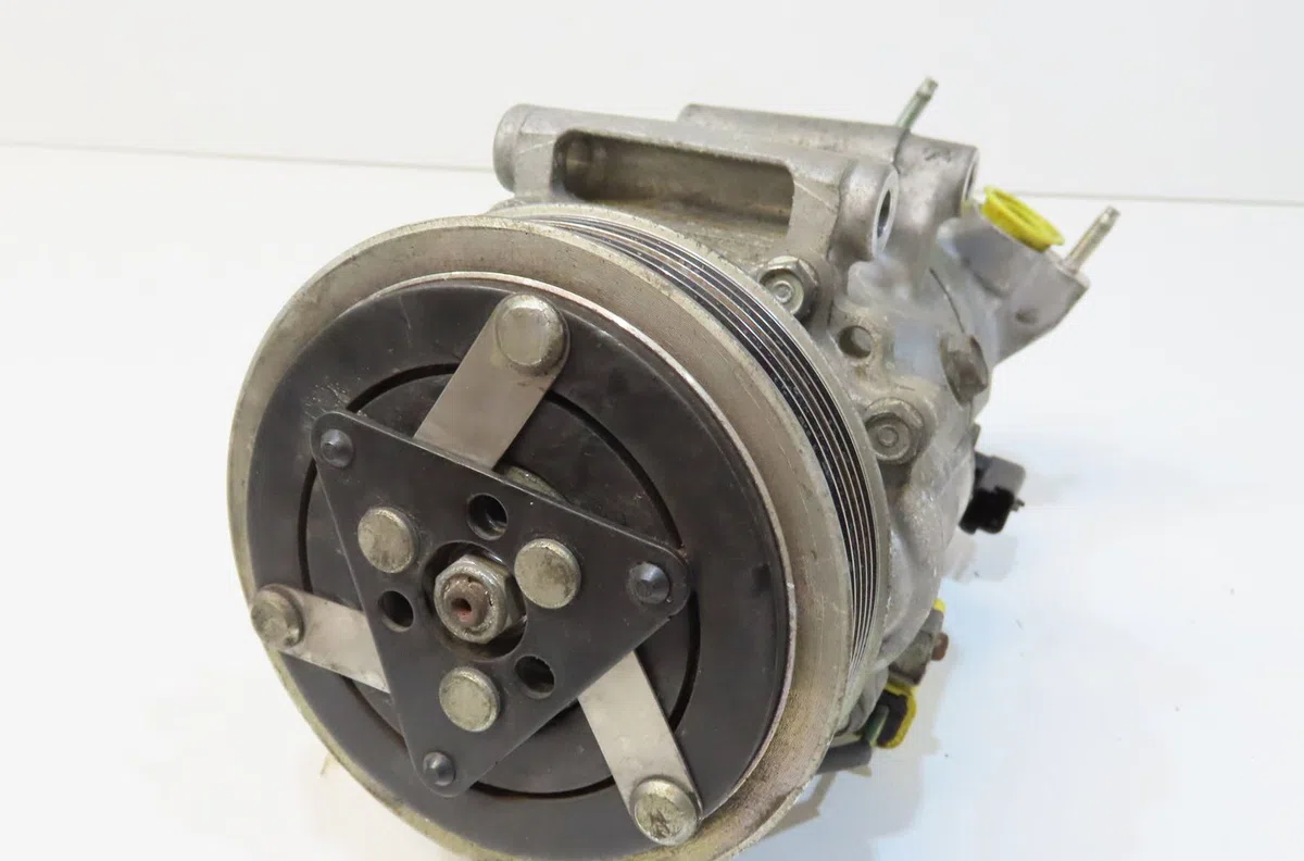 Compresseur air conditionne Peugeot 308 I (4A_, 4C_) 1.6 hdi (2007-2014) 5 portes occasion — photo 3
