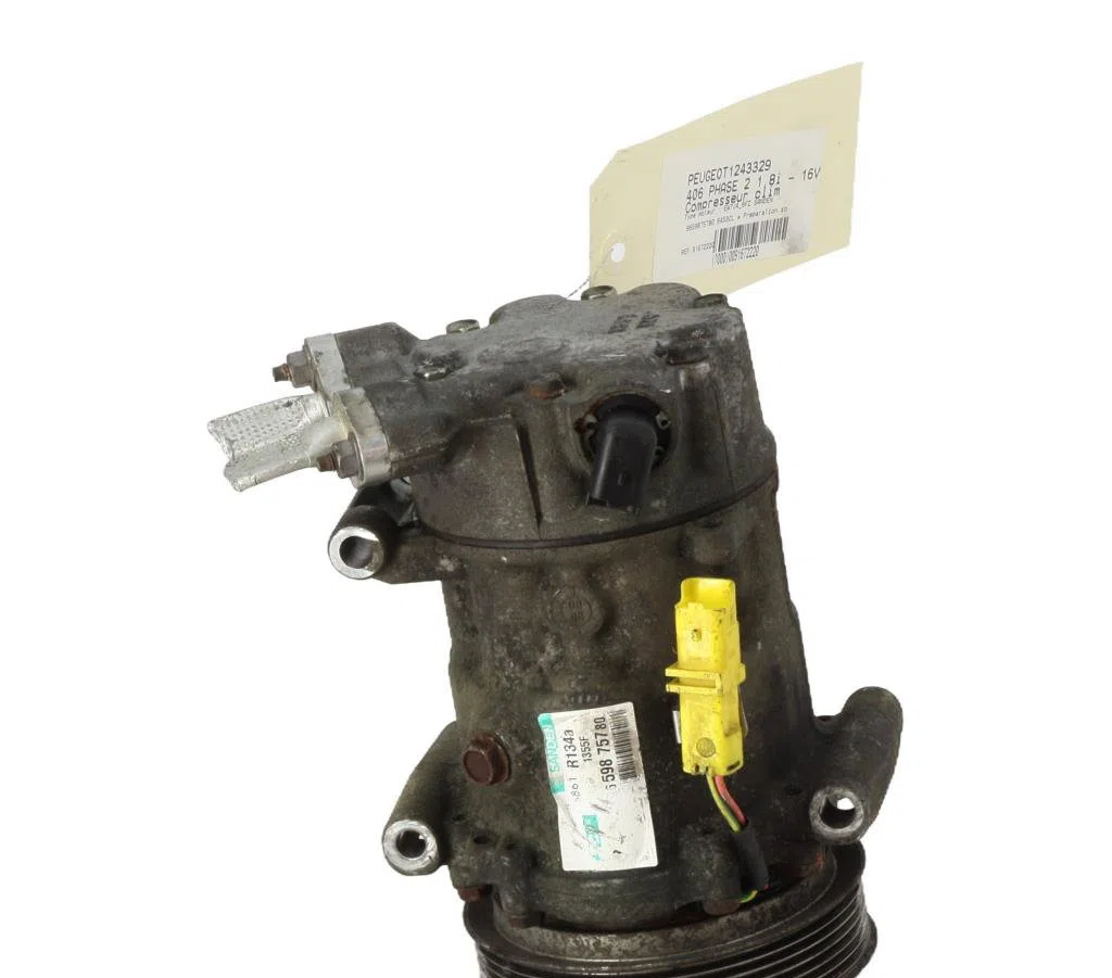 Compresseur air conditionne Peugeot 406 (8B) 1.8 16v (1995-2000) occasion — photo 2