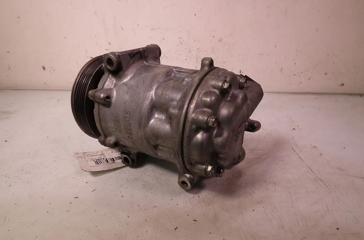 Compresseur air conditionne PEUGEOT 407 2010 occasion — photo 2