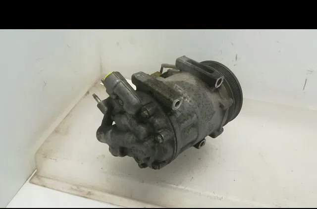 Compresseur air conditionne Peugeot 407 SW (6E_) 1.8 16v (2005-2010) occasion — photo 2
