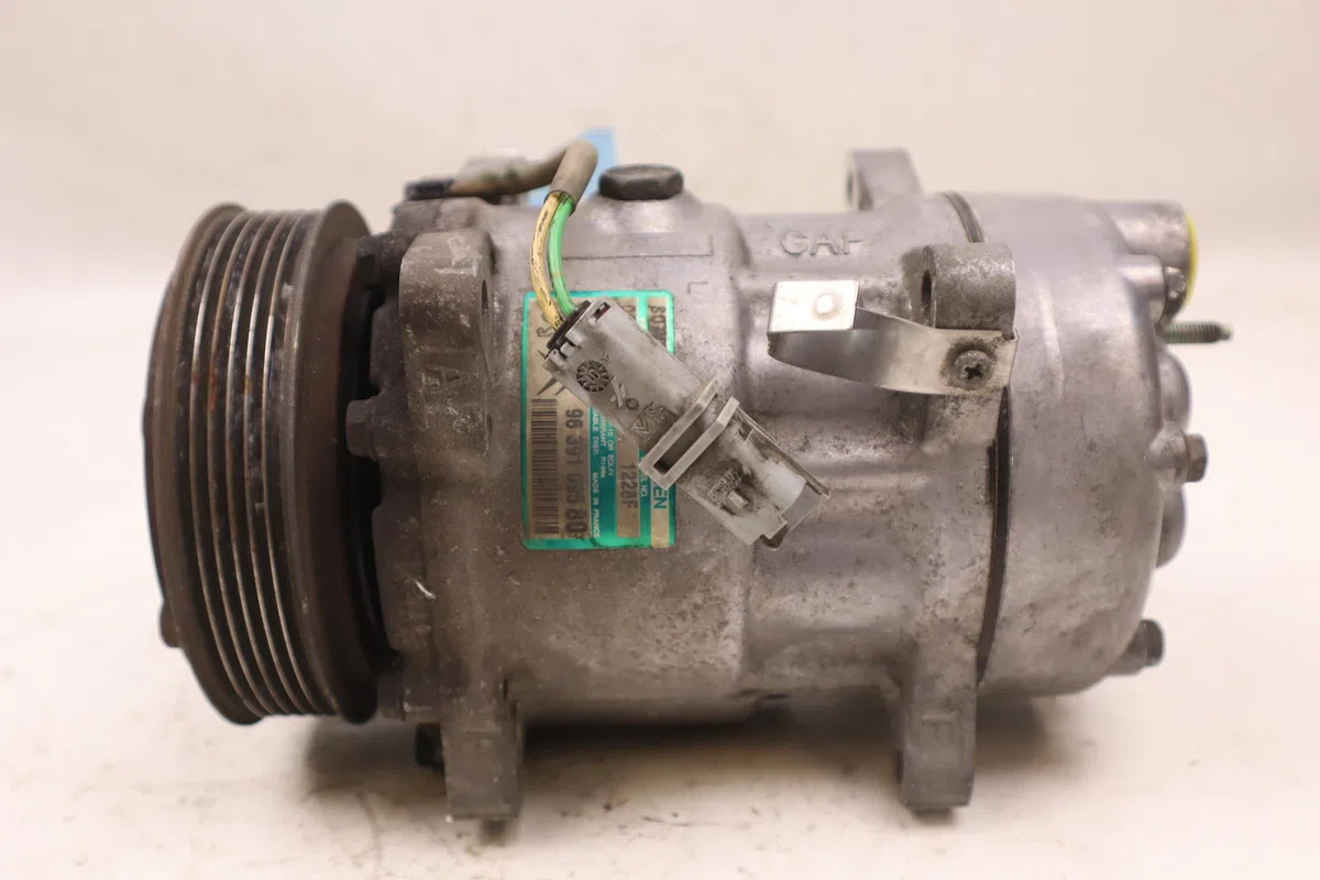 Compresseur air conditionne Peugeot 807 (EB_) 2.2 hdi (2002) occasion — photo 2