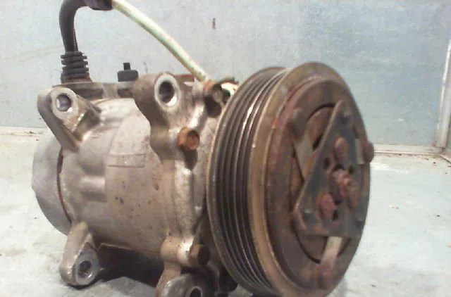 Compresseur air conditionne PEUGEOT PARTNER 2001 occasion — photo 2