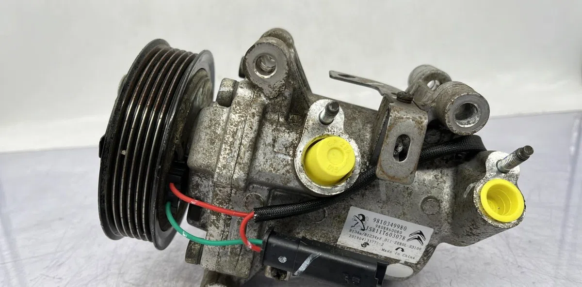 Compresseur air conditionne PEUGEOT PARTNER 3 PHASE 1 occasion — photo 2