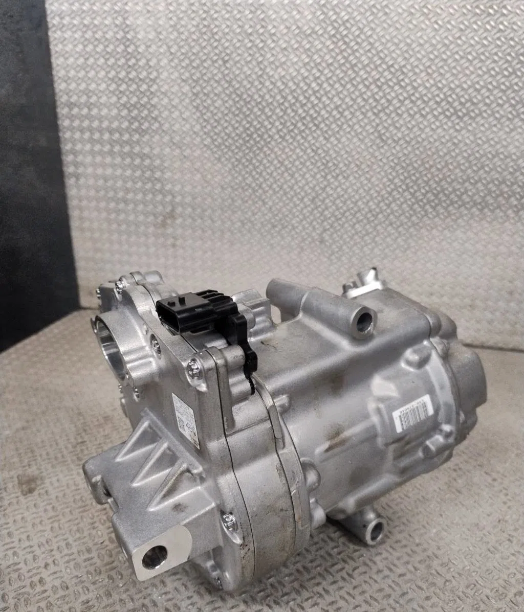 Compresseur air conditionne RENAULT CAPTUR 2  CAPTUR 2 occasion — photo 2