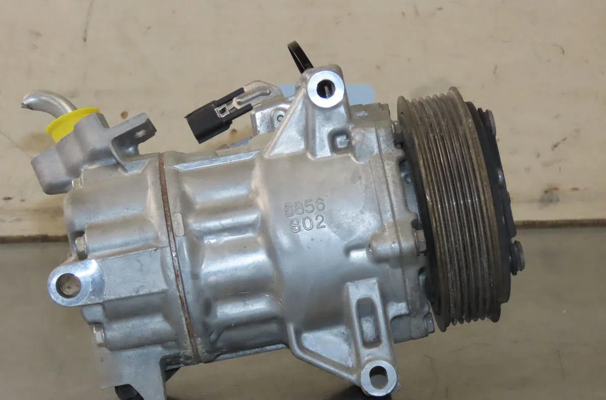 Compresseur air conditionne Renault CAPTUR II (HF_) Blue dci 115 (hfad) (2020) occasion — photo 2
