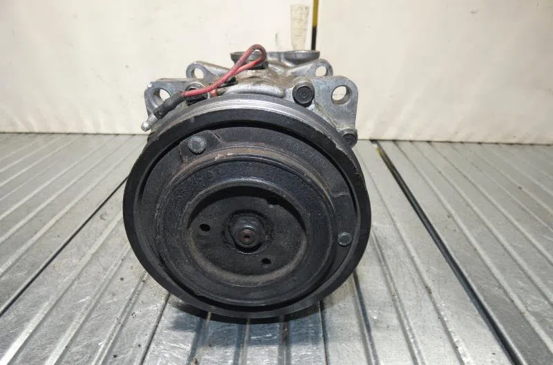 Compresseur air conditionne RENAULT CLIO 1 PHASE 3 occasion — photo 2