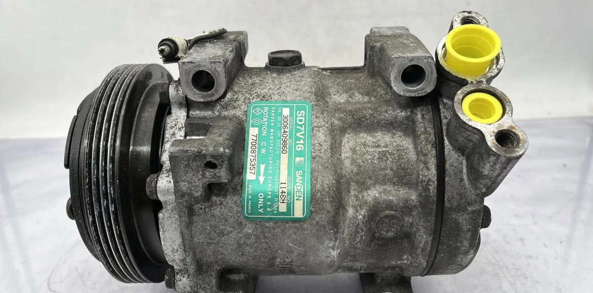 Compresseur air conditionne RENAULT CLIO 2 PHASE 1 occasion — photo 2
