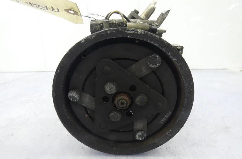 Compresseur air conditionne RENAULT CLIO 2 PHASE 2 occasion — photo 3