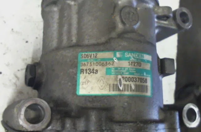 Compresseur air conditionne RENAULT CLIO 2003 occasion — photo 2