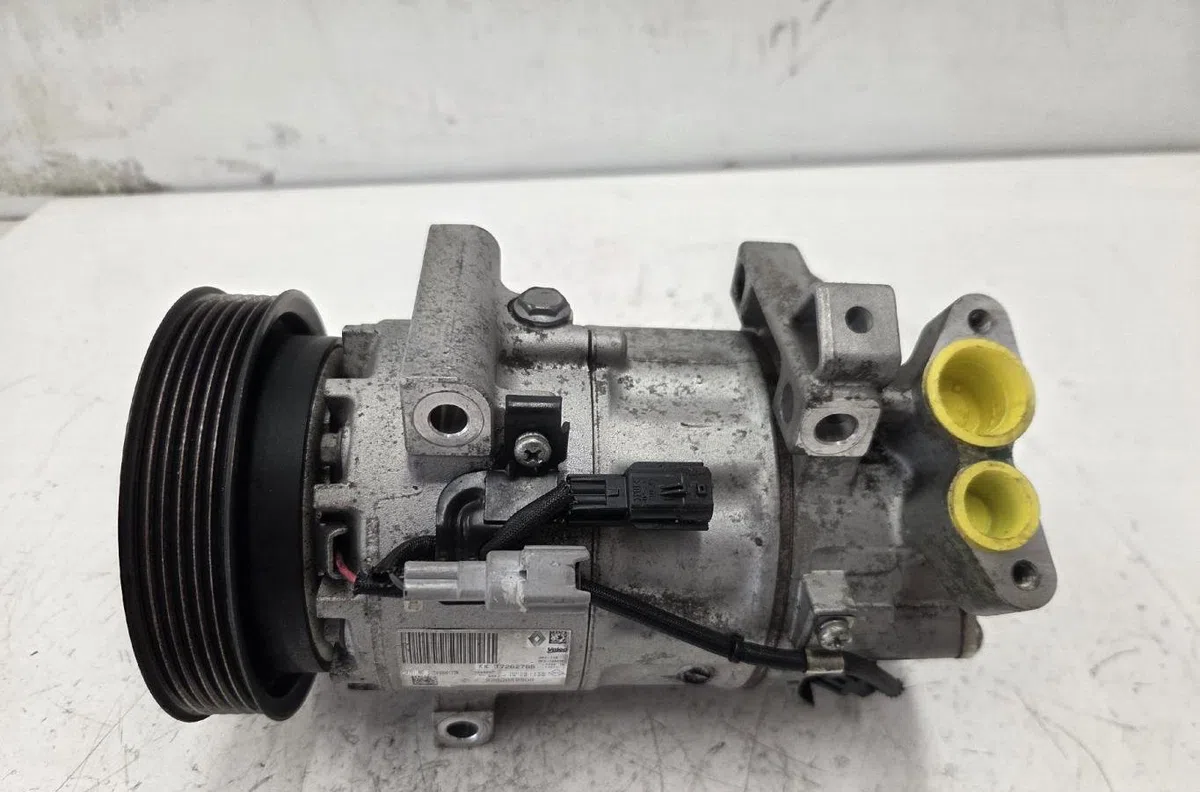 Compresseur air conditionne RENAULT CLIO 4 PHASE 2 occasion — photo 2