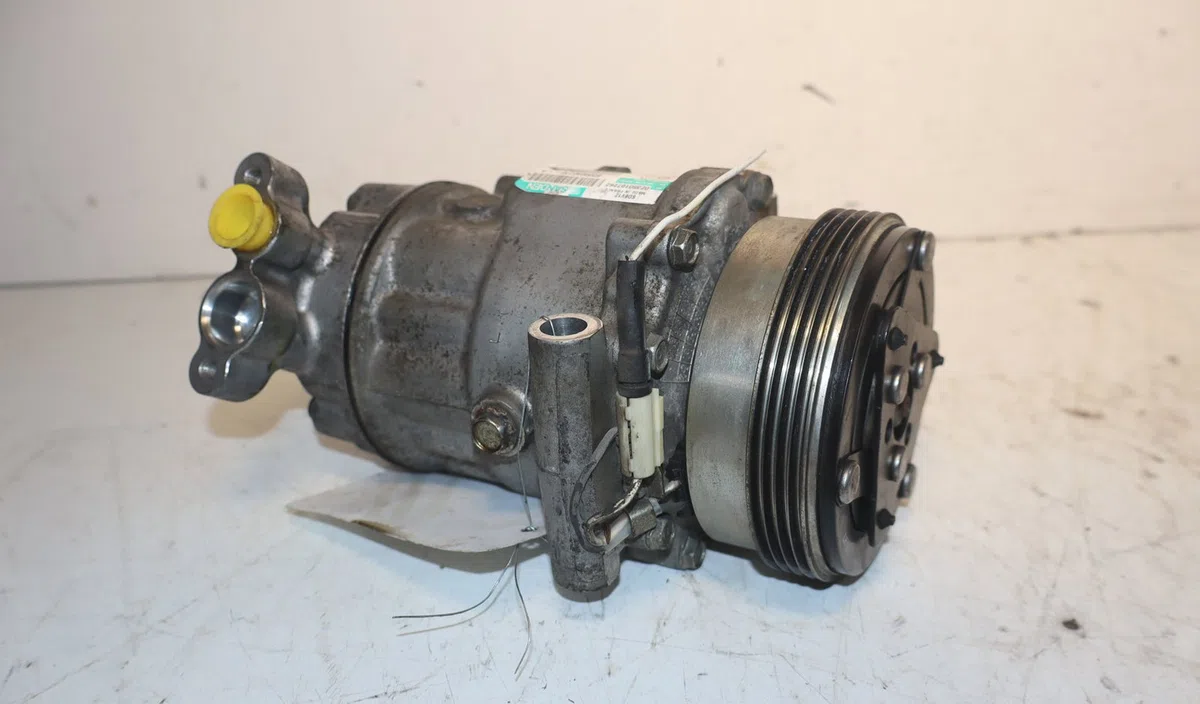 Compresseur air conditionne Renault CLIO II (BB_, CB_) 1.2 16v (bb05, bb0w, bb11, bb27, bb2t, bb2u, bb2v, cb05,... (2001-2016) 3 portes occasion