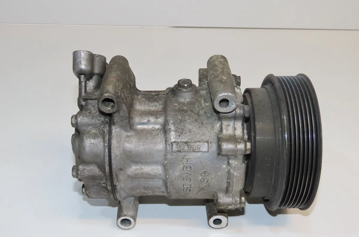 Compresseur air conditionne Renault CLIO III (BR0-1, CR0-1) 1.2 16v (br02, br0j, br11, cr02, cr0j, cr11) (2005-2014) 5 portes occasion — photo 3