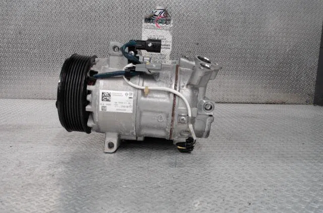 Compresseur air conditionne Renault CLIO V (B7_) 1.0 lpg (b7mt) (2019) occasion — photo 2