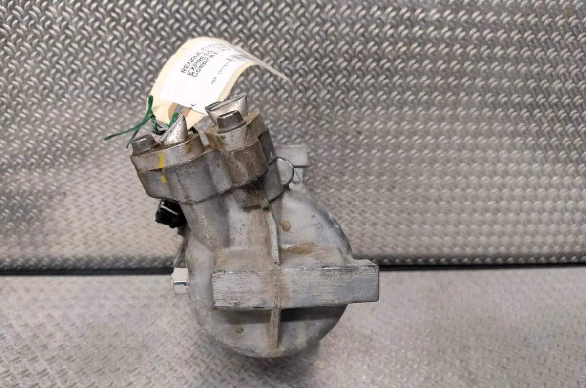 Compresseur air conditionne Renault EXPRESS Camionnette-Monospace 1.3 tce 100 (f6ma) (2021) occasion — photo 4