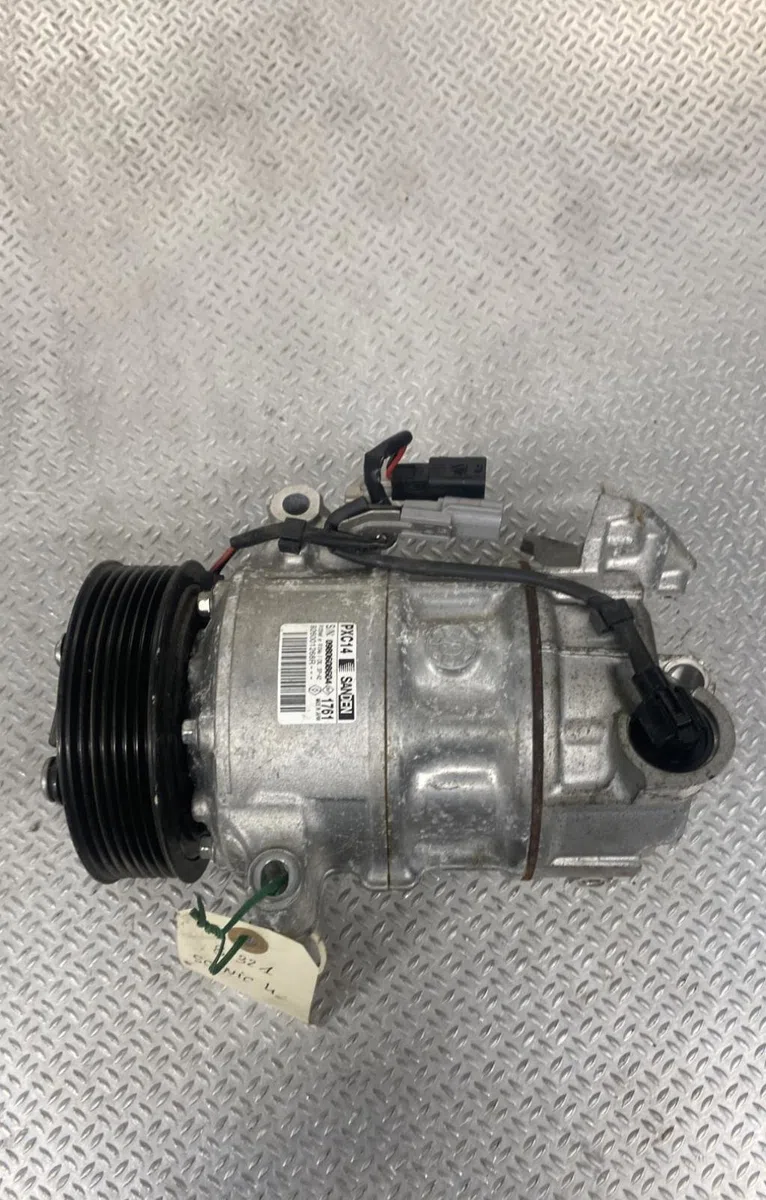 Compresseur air conditionne RENAULT GRAND SCENIC 4  GRAND SCENIC 4 occasion — photo 2