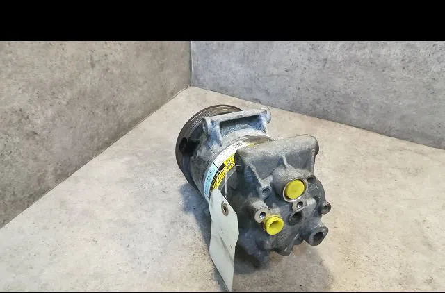 Compresseur air conditionne Renault GRAND SCÉNIC II (JM0-1_) 1.9 dci (jm0g, jm12, jm1g, jm2c) (2004-2006) occasion — photo 2