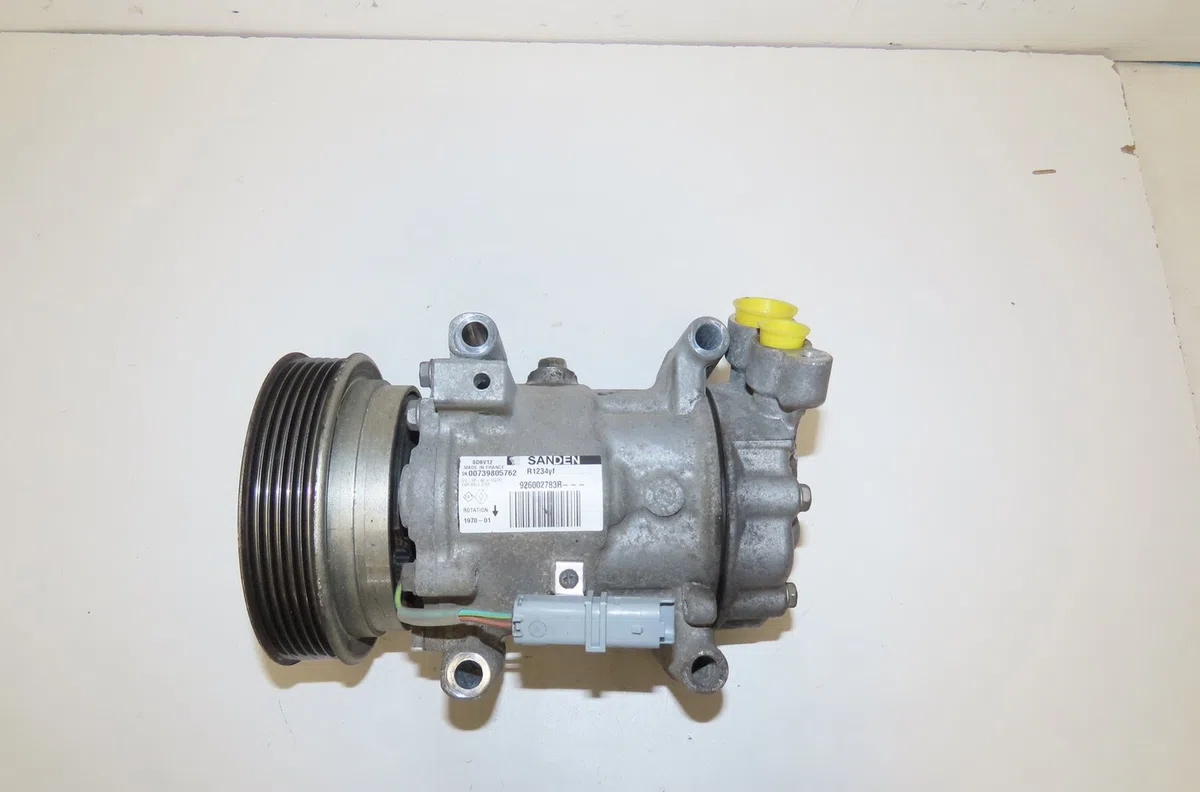 Compresseur air conditionne Renault KANGOO - GRAND KANGOO II (KW0-1_) 1.5 dci 110 (kw06, kw12) (2013) occasion — photo 2
