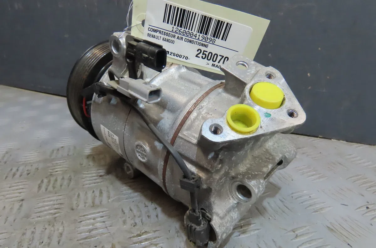 Compresseur air conditionne Renault KANGOO III Monospace Blue dci 95 (kjab) (2021) occasion — photo 2