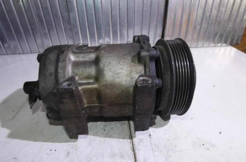 Compresseur air conditionne RENAULT LAGUNA 1 PHASE 2 BREAK occasion — photo 2