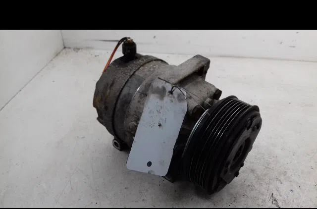 Compresseur air conditionne Renault LAGUNA II (BG0-1_) 1.9 dci (bg1a, bg1w, bg0g) (2005-2007) occasion — photo 2
