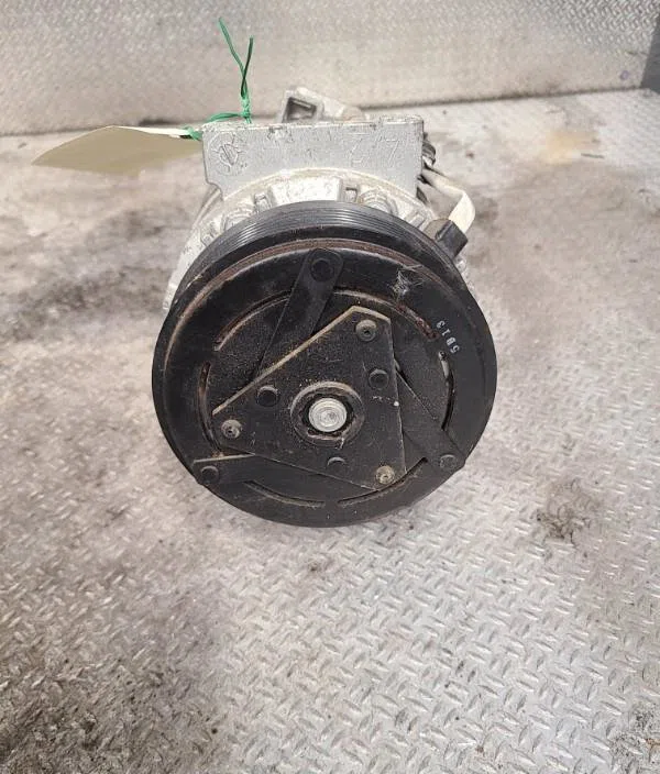 Compresseur air conditionne RENAULT MASTER 3  MASTER 3 PHASE 2 occasion — photo 2