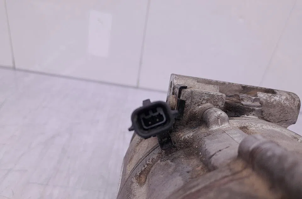 Compresseur air conditionne RENAULT MASTER 3 PHASE 1 occasion — photo 2
