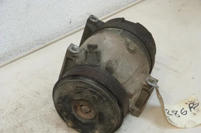 Compresseur air conditionne RENAULT MEGANE 1 PHASE 1 occasion — photo 4
