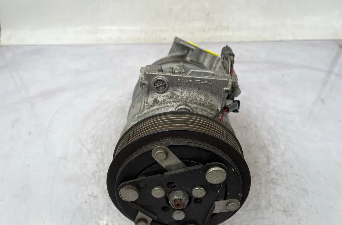 Compresseur air conditionne RENAULT MEGANE 4 PHASE 1 BREAK occasion — photo 3